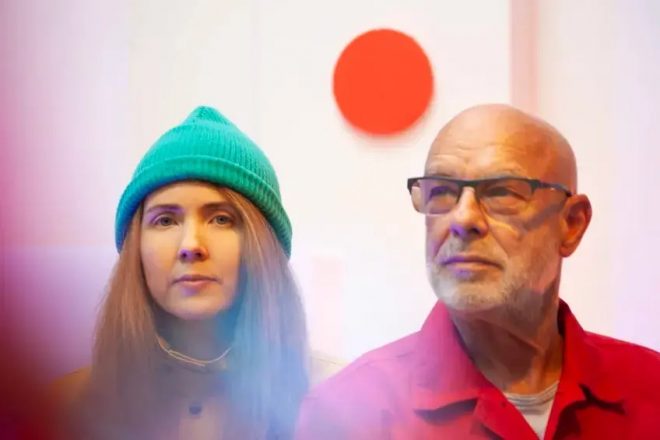 Brian Eno y Beatie Wolfe envían su nuevo álbum al espacio