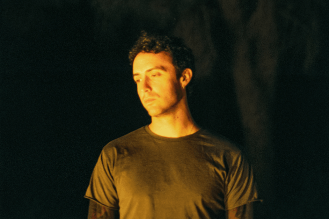 Okaro presenta Brave Step en Mix Cult Radio: tres temas sobre la apertura hacia lo desconocido