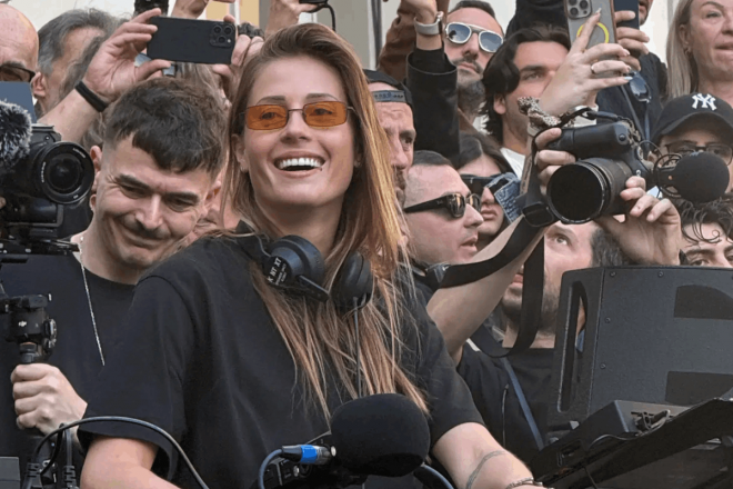 Charlotte de Witte congrega a más de 20.000 personas en el centro de Génova