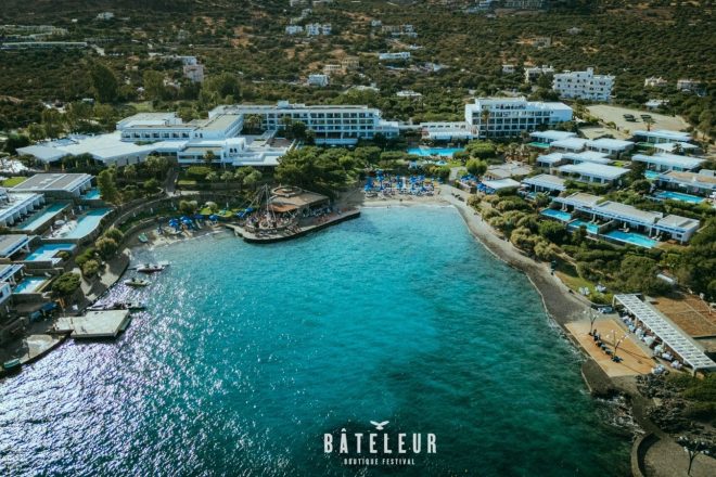 Bateleur Festival celebra una nueva edición de cuatro días en Creta con música, arte y bienestar