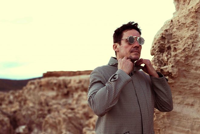 Alfonso Ares graba un sunset mix en la Ibiza menos turística para Ephimera Tulum