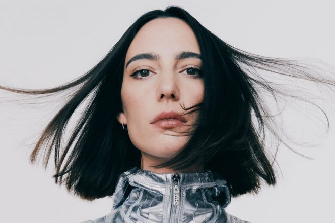 ​Amelie Lens convierte 'Voices In My Head' en un torbellino techno para EXHALE