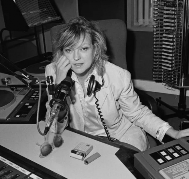 Annie Nightingale, la primera mujer DJ de Radio 1, ha fallecido a los 83 años