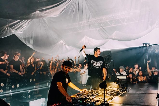 Fred again.. y Thomas Bangalter publican su histórico B2B en Apple Music