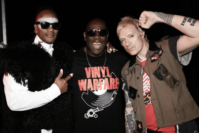 Carl Cox abre la gira de The Prodigy en UK con un set all-vinyl a tres platos