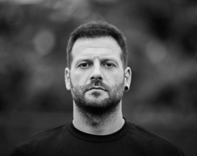 ​Enrico Sangiuliano lanza un remix de 'Like An Old Dog' de Röyksopp