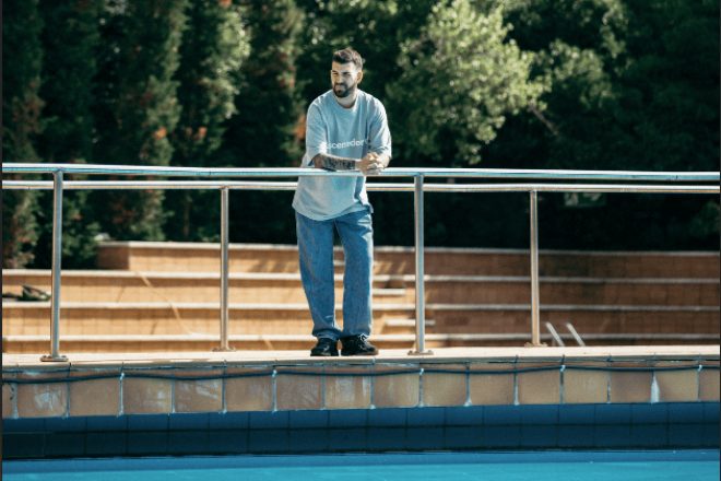 Entrevistamos a Alex Molina, el cerebro detrás de la programación de Output y Les Enfants