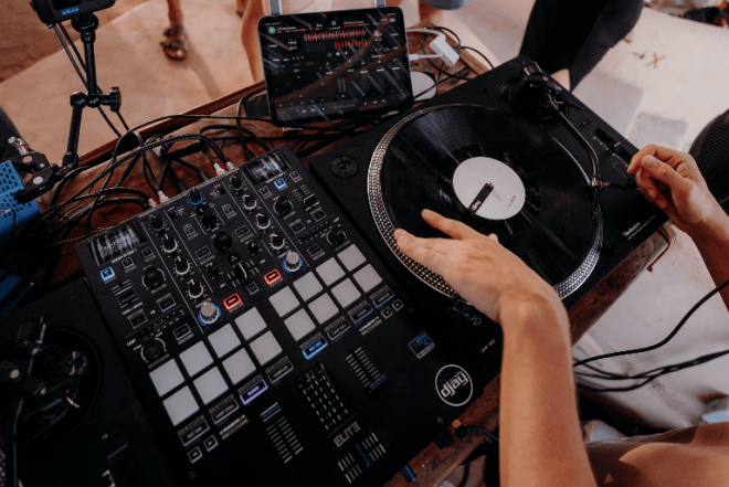 La app DJAY plantea un  nuevo estándar para el  vinilo digital