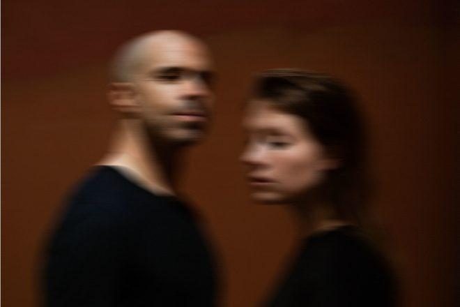 Charlotte de Witte y Chris Liebing unen fuerzas en 'Liquid Slow'