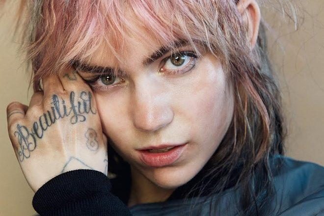 Grimes lanza un video futurista para su single 'Shinigami Eyes'