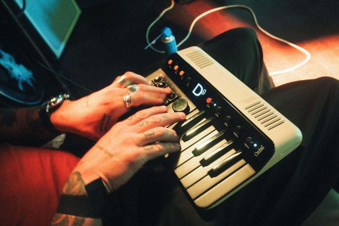 Kevin Parker lanza Orchid, el sintetizador que promete cambiar la forma de componer