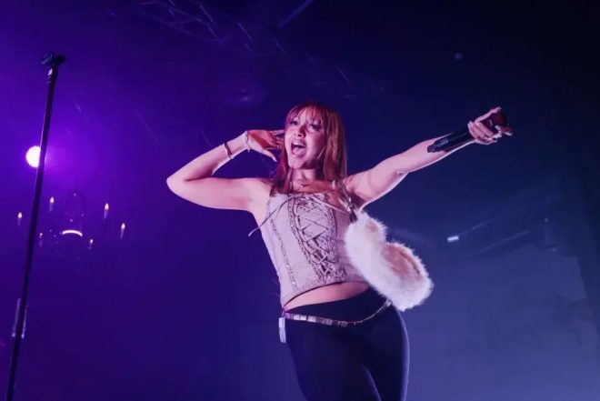 ​PinkPantheress será nombrada Doctora en Música por la Universidad de Ken