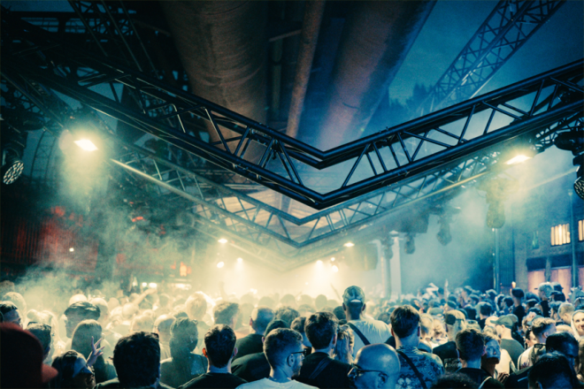 Stone Techno estrena 'Listening Floor': Ambient y descanso mental en medio del techno
