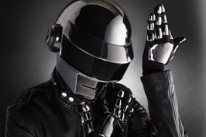 Thomas Bangalter, mitad de Daft Punk, colabora en el nuevo álbum de Phoenix, 'Alpha Zulu'