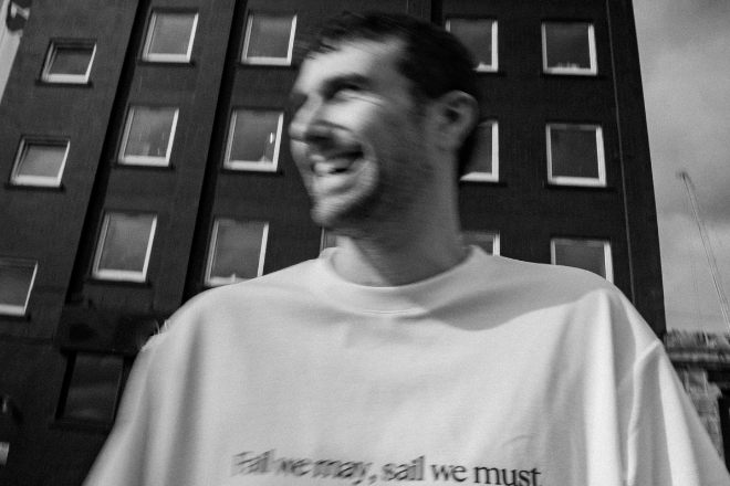 Fred again.. firma la banda sonora de Dior en la Paris Fashion Week