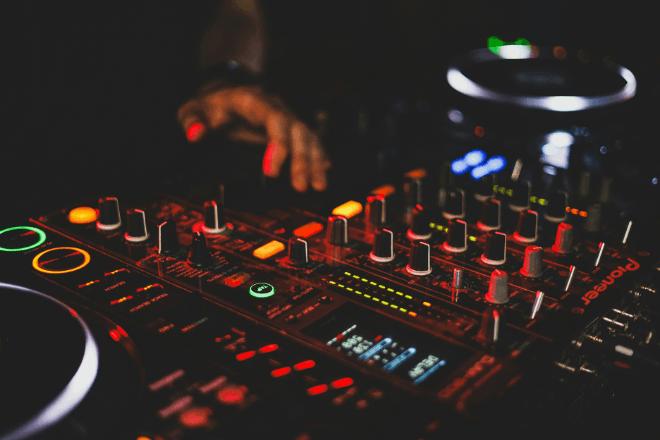 Ser DJ alcanza el primer puesto como trabajo soñado en Estados Unidos, Australia, Nueva Zelanda e Irlanda