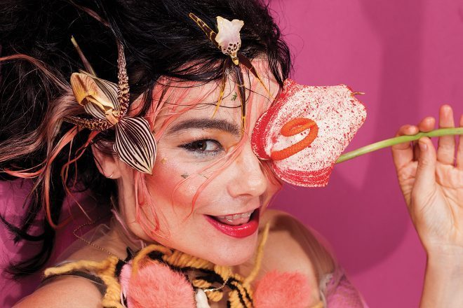 Björk comparte  "Sonnets". su nueva colaboración con el coro de Hamrahlíð