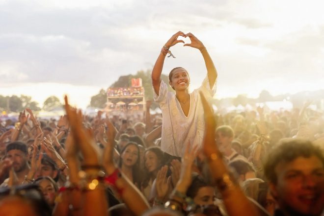 La música electrónica favorece la regulación emocional en jóvenes con ansiedad o depresión