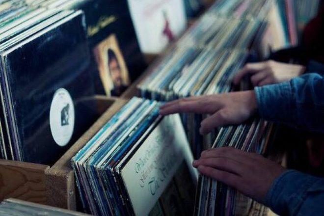 Vinylly es la nueva app para encontrar pareja a través de la música